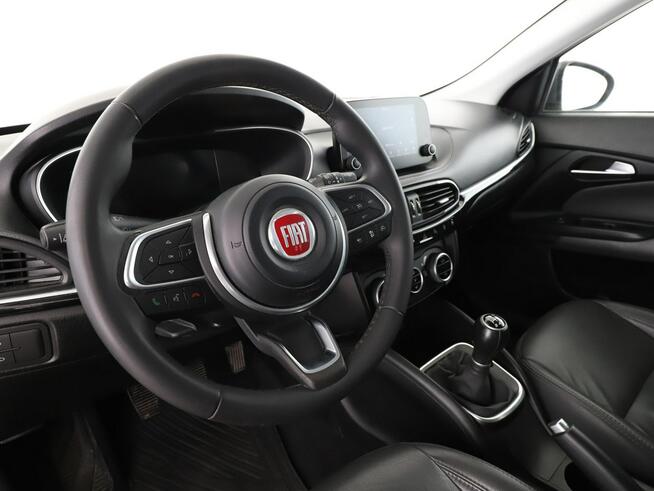 Fiat Tipo navi virtual led, niski przebieg oszczędny silnik klimatyzacja grzane