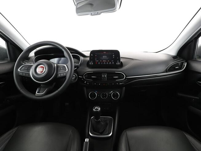 Fiat Tipo navi virtual led, niski przebieg oszczędny silnik klimatyzacja grzane