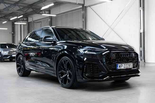 Audi RS Q8 600KM. Specyfikacja 852 000 zł. Gwarancja 10.2027. FV23%.