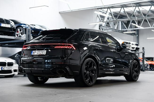 Audi RS Q8 600KM. Specyfikacja 852 000 zł. Gwarancja 10.2027. FV23%.