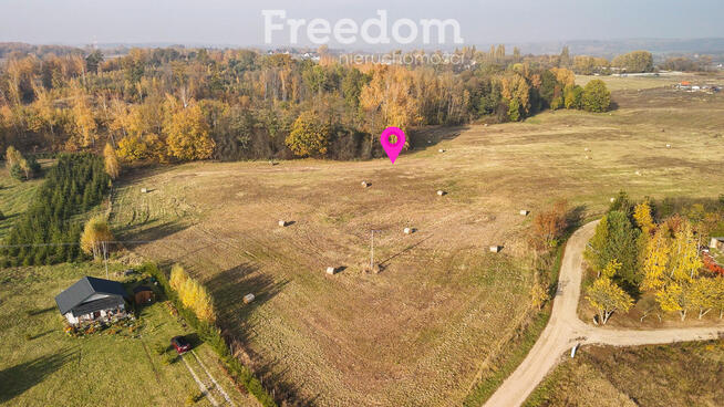 Piękna działka z widokiem na jezioro i WZ