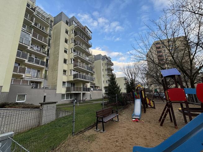 3 pokojowe z dużym balkonem (55,5m2, 2012r)