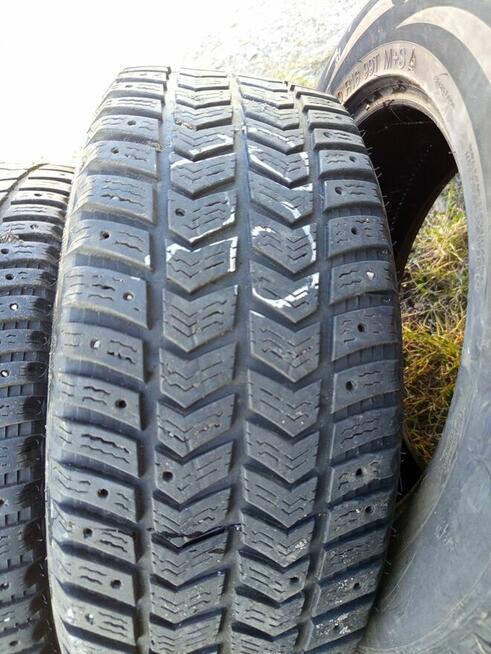 Konkretny bieżnik.Opony Zimowe Vredestein 215/60 R16