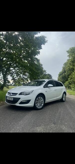 Opel astra j