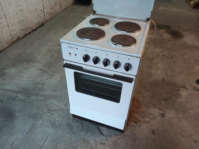 Sprzedam kuchenkę elektryczną