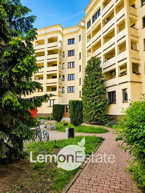 2 poz. 62 m² | Taras 12,3 m² | 3 pokoje z pot. 4 | Metro