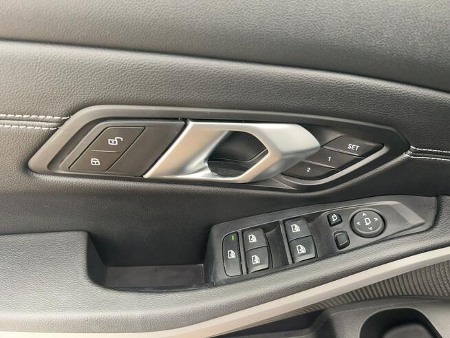 BMW Seria 3 318d mHEV aut Sedan