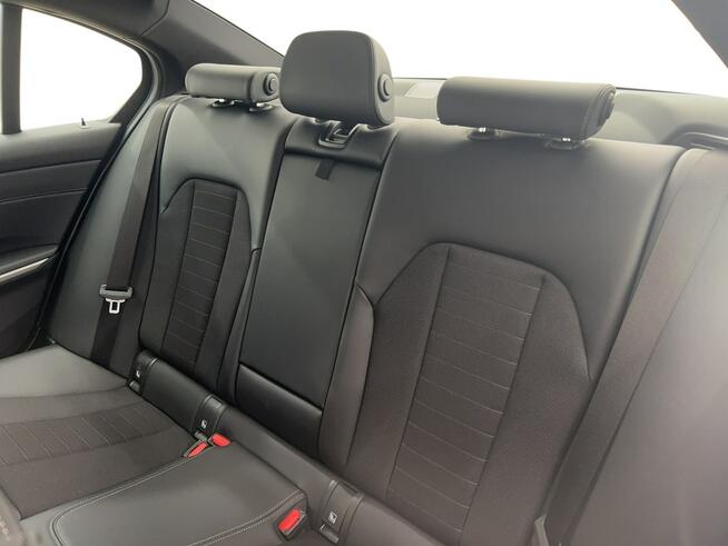 BMW Seria 3 318d mHEV aut Sedan