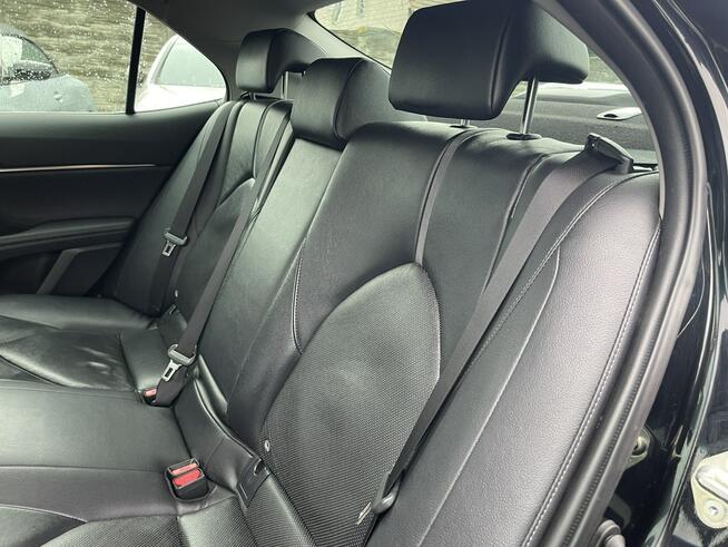 Toyota Camry Hybryda Skóra Podgrzewanie Kamera 218KM