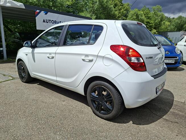 Hyundai i20 Klimatyzacja, Elektryczne szyby, Elektryczne lusterka, ESP, 2 kluczyki