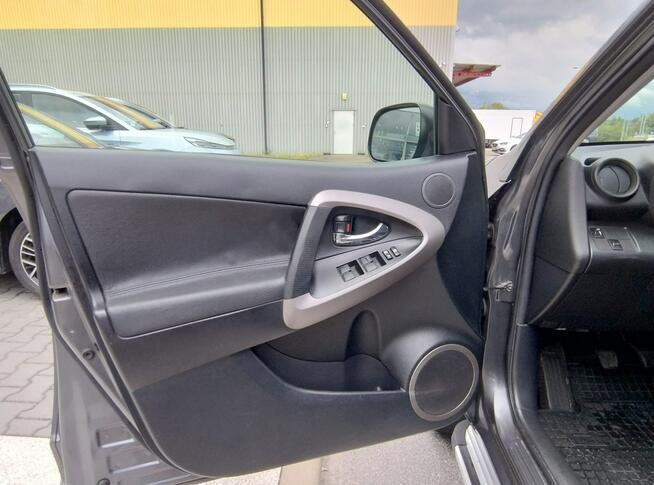 Toyota RAV-4 Zadbany poszanowany, przestronny, funkcjonalny i niezawodny
