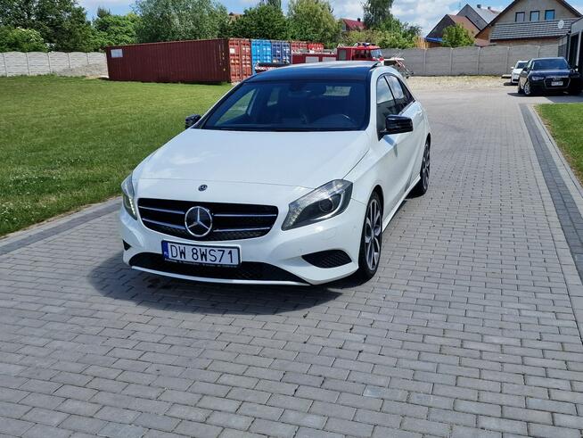 Mercedes A 180 1.6 Benzyna Automat Bixenon Ledy Skóra Navi Panorama Raty Zamiana