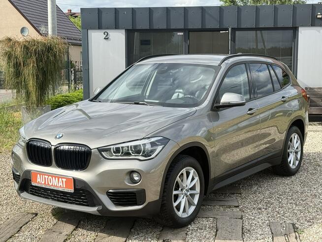 BMW X1 *X-Drive*automat*navi*head-up*super stan*