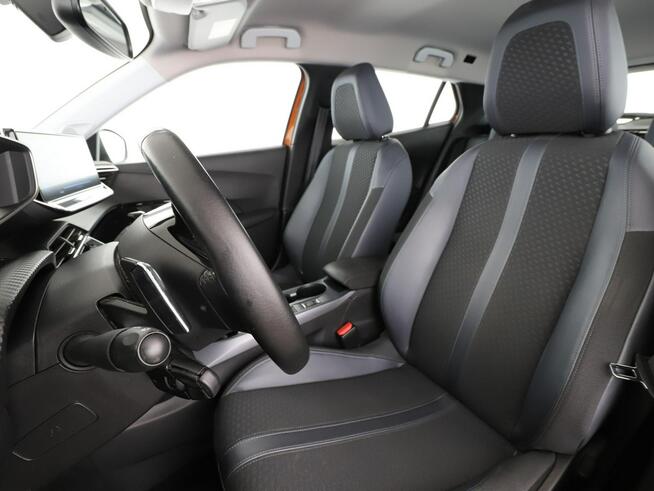 Peugeot 2008 automat full LED virtual cocpit navi klima auto kamera i czujniki park