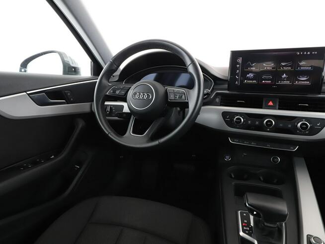 Audi A4 S-tronic quattro S-Line navi grzane fotele ACC LED kamera