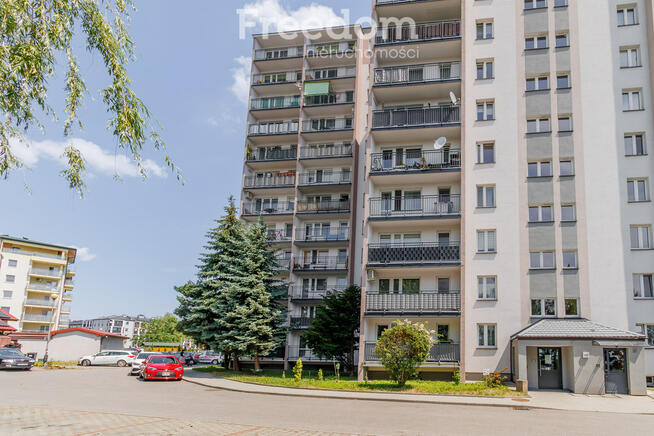 Dwupokojowe mieszkanie na parterze z loggią!