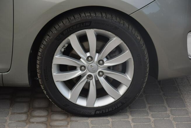 Kia Carens 1.7D Automat 7 Osobowy Navi Kamera Panorama Skóra Sprowadzony Opłacony