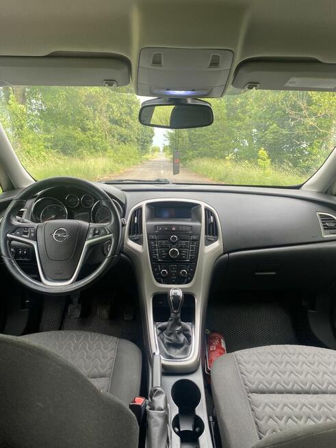 Opel astra j