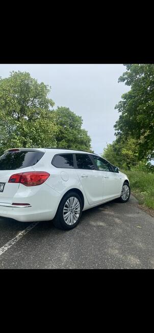 Opel astra j