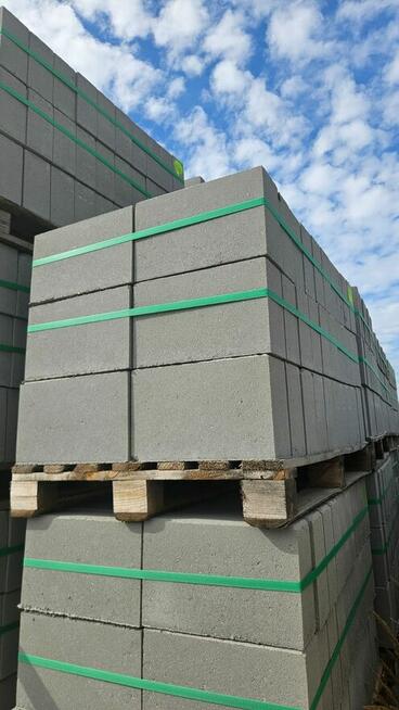 Bloczki betonowe fundamentowe B15
