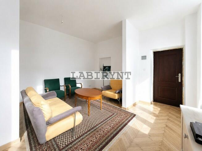 Lokal 100m2, 1. piętro, balkon, druga Aleja N.M.P.