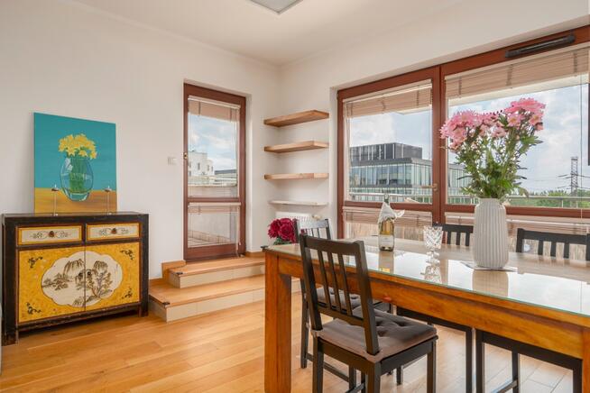 Elegancki apartament na Jana Kazimierza +3 miejsca parkingowe +komórka