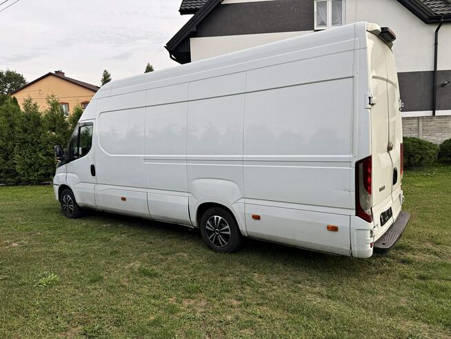 Iveco Daily 35S21 HiMatic 210KM MAX Pneumat Kamera Nawigacja Tachograf Hak 3500