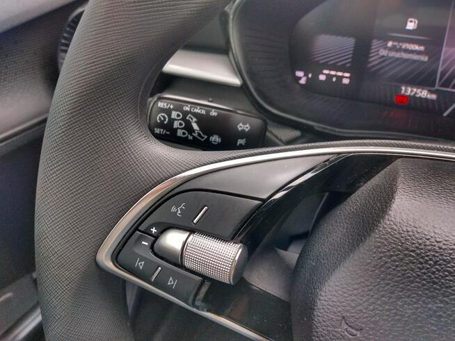 Škoda Fabia 1.0 80KM gwarancja smartlink led czujniki gwarancja lane assist fv23%
