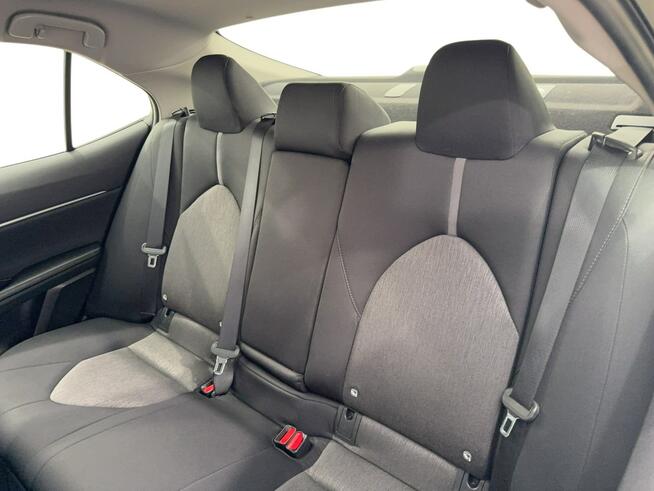 Toyota Camry 2.5 Hybrid Comfort CVT Sedan