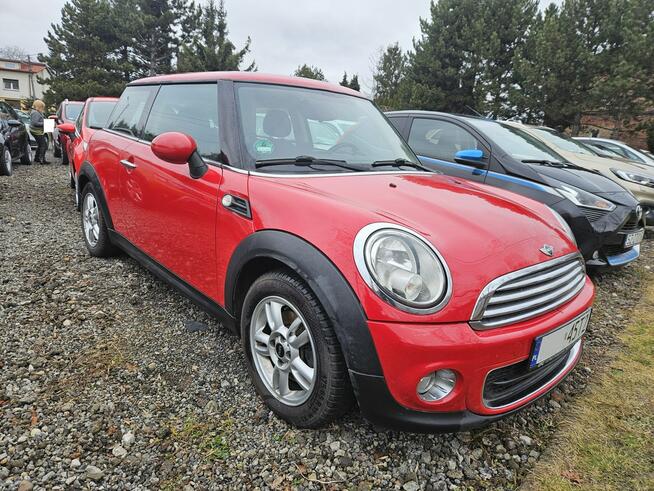 Mini ONE Podgrzewane fotele / Klimatronic / 6 biegów