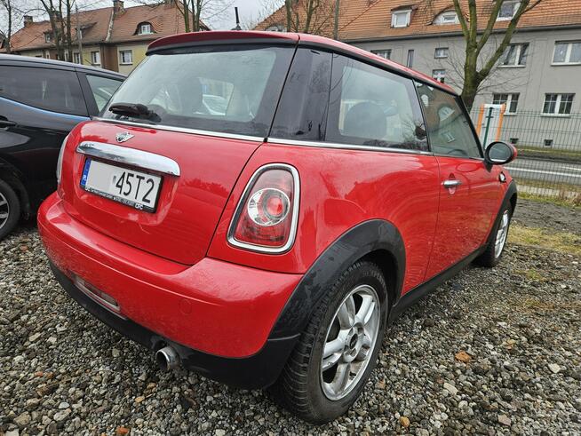 Mini ONE Podgrzewane fotele / Klimatronic / 6 biegów