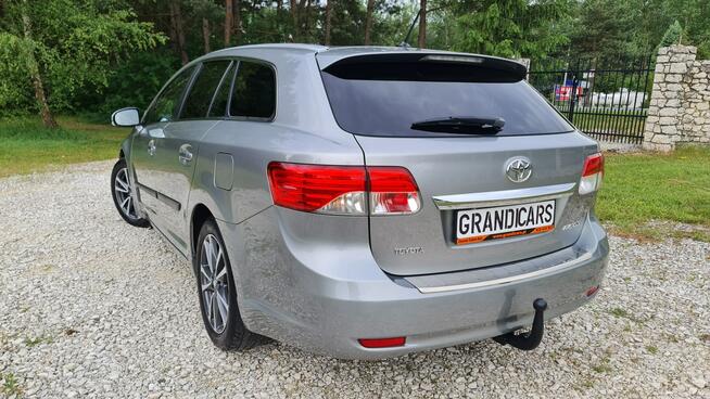 Toyota Avensis 1.8 16v 147KM # Automat # NAVI # Skóra # Alkantara # Serwis ASO !!!