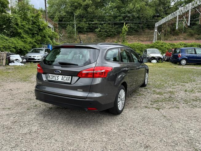 Ford Focus 1.0EcoBoost-125km-Bezwypadkowy-Serwisowany-Nawigacja-Klima-PDC-Kompute