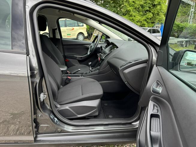 Ford Focus 1.0EcoBoost-125km-Bezwypadkowy-Serwisowany-Nawigacja-Klima-PDC-Kompute