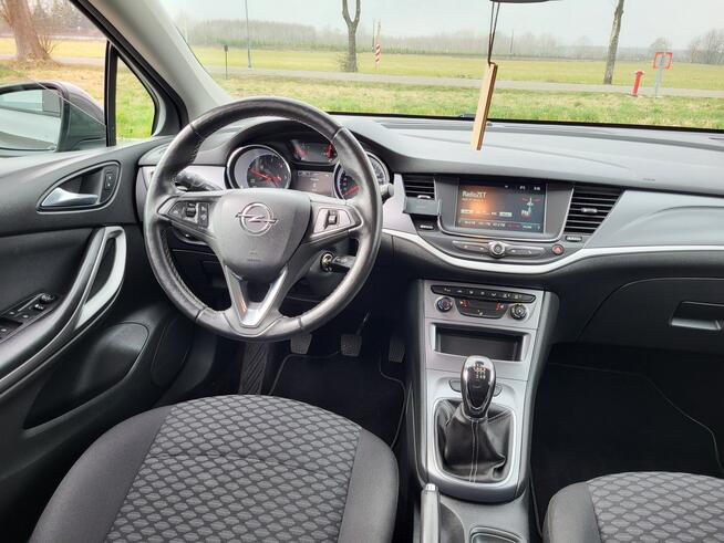 Opel Astra 122KM, mały przebieg
