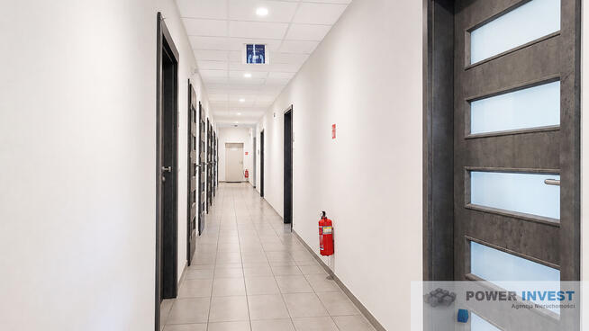 Lokal użytkowy pod biuro przy Balicach, parking