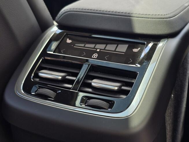 Volvo XC 60 B5(B) AWD Ultra Dark *Gwarancja*FV23%*