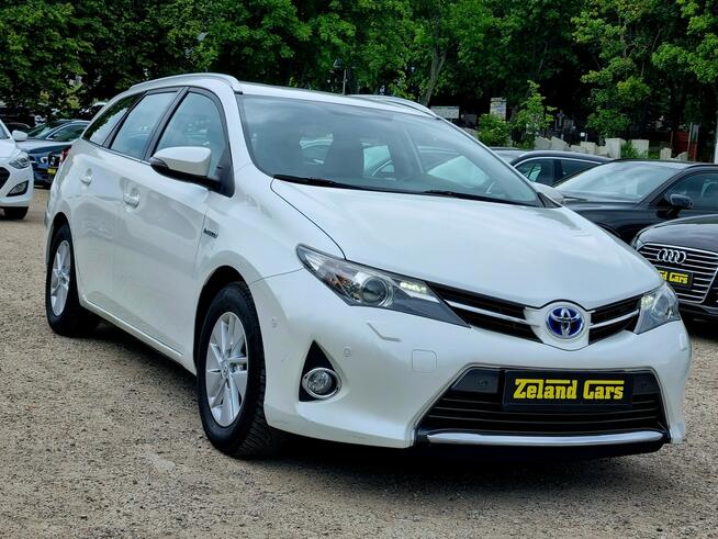 Toyota Auris Hybryda LED Serwis Navi Tempomat Kamera Climatronic Gwarancja