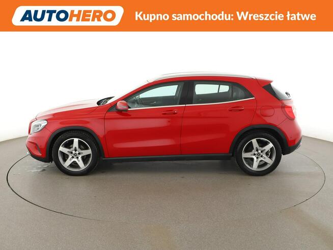 Mercedes GLA 180 automat półskóra navi PDC grzane fotele tempomat