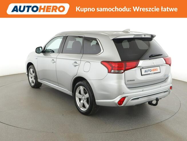 Mitsubishi Outlander 224KM PHEV 4x4 alcantara kamera tempomat
