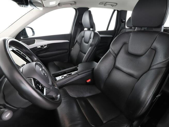 Volvo XC 90 FV23% Momentum Pro B5 (mHEV) automat AWD skóra 7-osob. navi kamera ACC