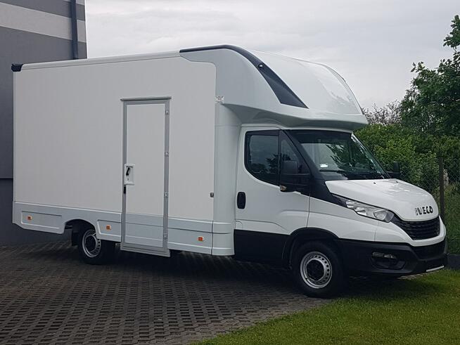 Iveco Daily KONTENER NISKOPODŁOGOWY 4,44x2,23x2,42 SKLEP BAR FOODTRUCK KAMPER AC