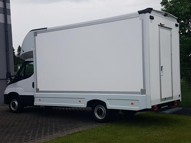 Iveco Daily KONTENER NISKOPODŁOGOWY 4,44x2,23x2,42 SKLEP BAR FOODTRUCK KAMPER AC