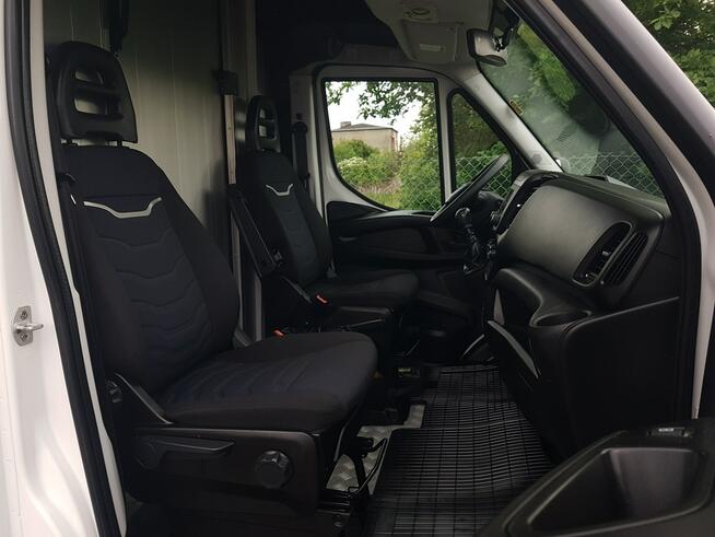 Iveco Daily KONTENER NISKOPODŁOGOWY 4,44x2,23x2,42 SKLEP BAR FOODTRUCK KAMPER AC