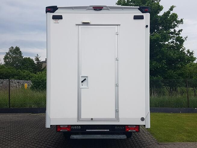 Iveco Daily KONTENER NISKOPODŁOGOWY 4,44x2,23x2,42 SKLEP BAR FOODTRUCK KAMPER AC