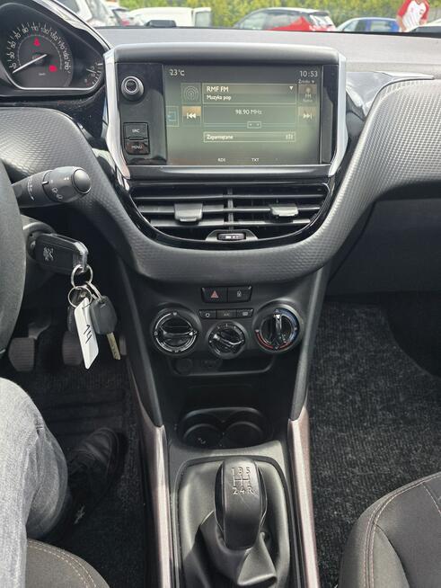 Peugeot 2008 1.2 82ps Kllimatyzacja GrzaneFotele PanoramaDach 2016 77tys km