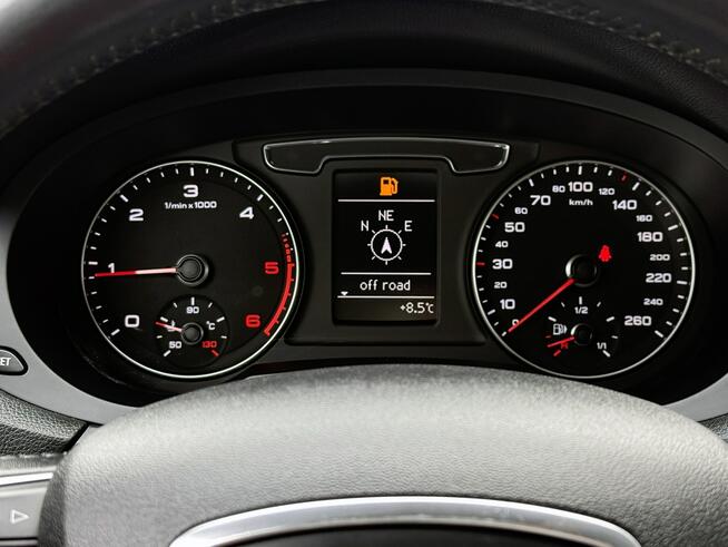 Audi Q3 2,0TDi 150KM Xenon/Led/Navi/Tempomat/Alu/Pod.Fotele/Serwis