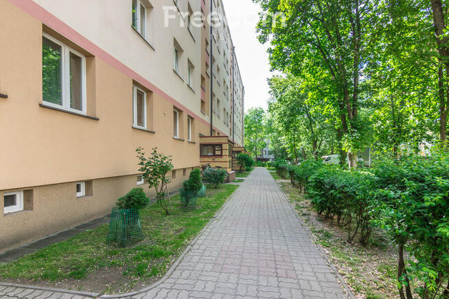 4-pokoje z garażem, cegła, blisko Centrum
