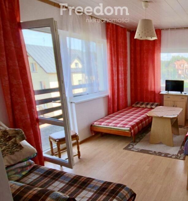 Dom 20 pokoi, 394 m² z potencjałem nad morzem.