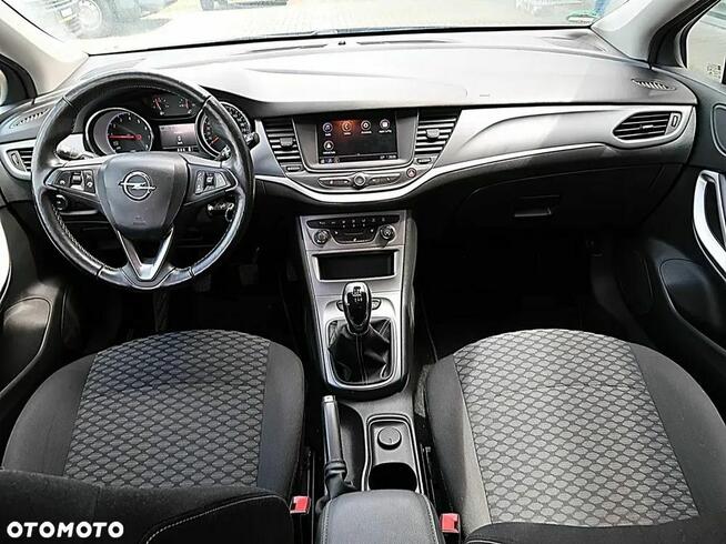 Opel Astra 1.2 Turbo Enjoy